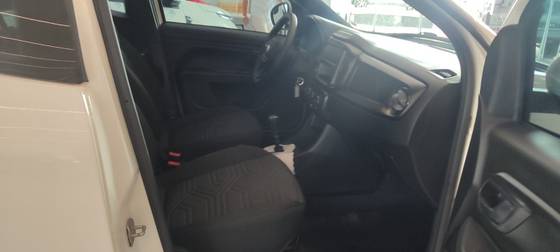 FIAT STRADA 1.3 FIREFLY FLEX FREEDOM CS MANUAL